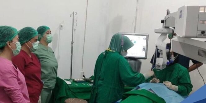 Bukti Tangan Dingin dr Vennie Mayulu, Operasi Mata Perdana di RS UD Bolsel Berhasil
