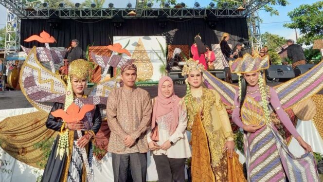 Java Culture Fest Boltim 2022, Kajari dan Ketua IAD Tampil Dengan Batik